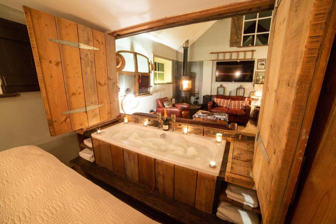Villa The Cowshed At Cheshire Boutique Barns Nantwich Esterno foto